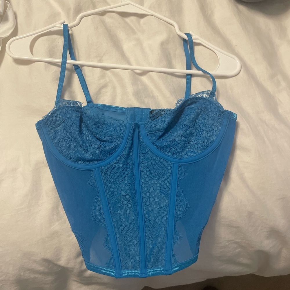 Blue white fox corset